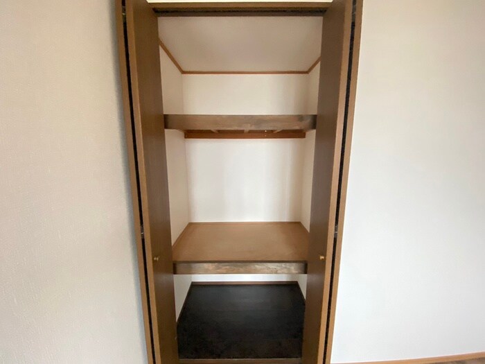 物件内観写真18　(収納)