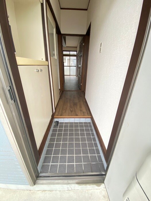 物件内観写真22　(玄関)