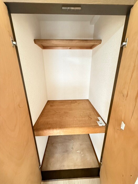 物件内観写真9　(収納)