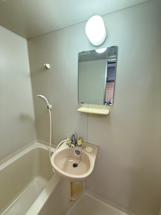 物件内観写真12　(洗面)