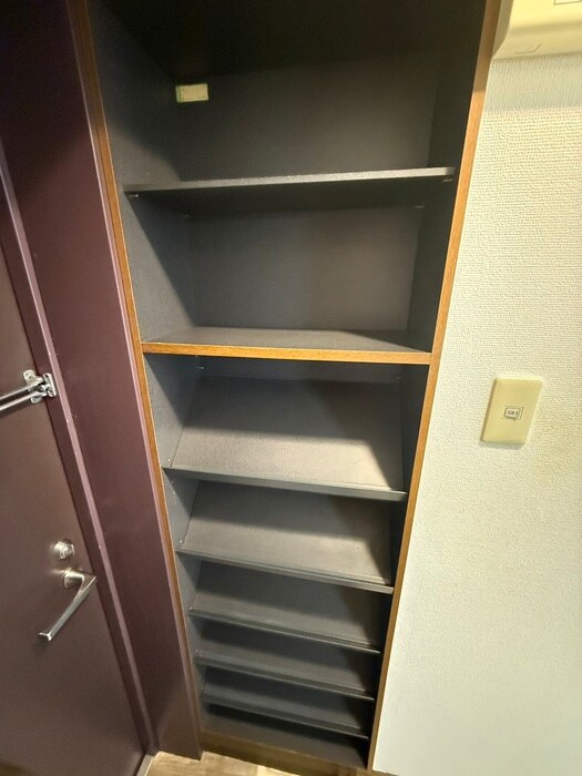 物件内観写真15　(靴箱)