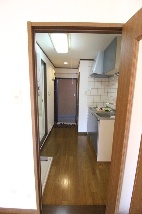 物件内観写真18　(廊下)