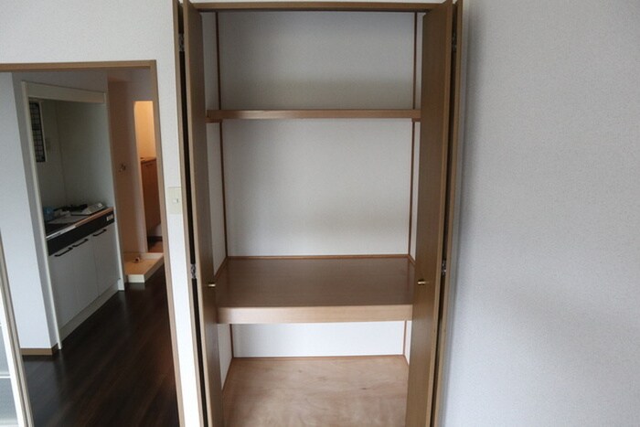 物件内観写真13　(収納)