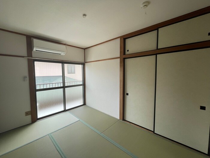 物件内観写真8　(居室)