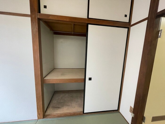 物件内観写真11　(収納)
