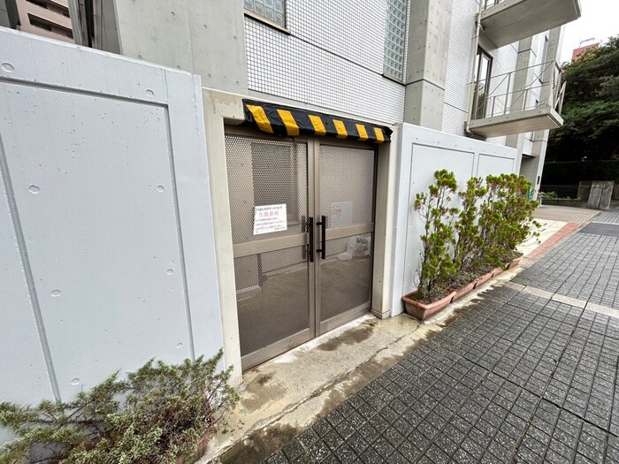 物件外観写真6　(建物設備)