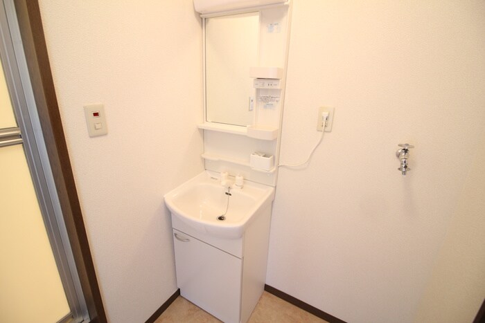 物件内観写真12　(洗面)