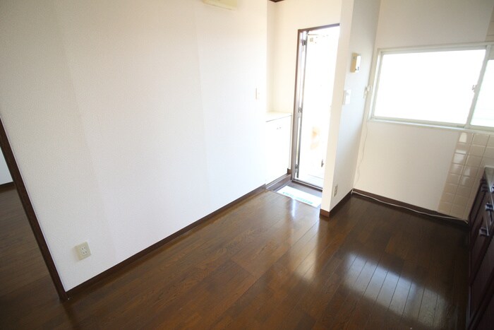 物件内観写真22　(廊下)