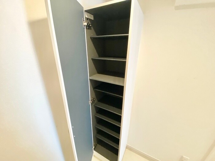 物件内観写真15　(靴箱)