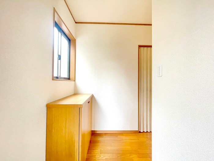 物件内観写真18　(廊下)