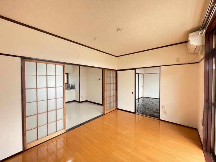 物件内観写真6　(居室)