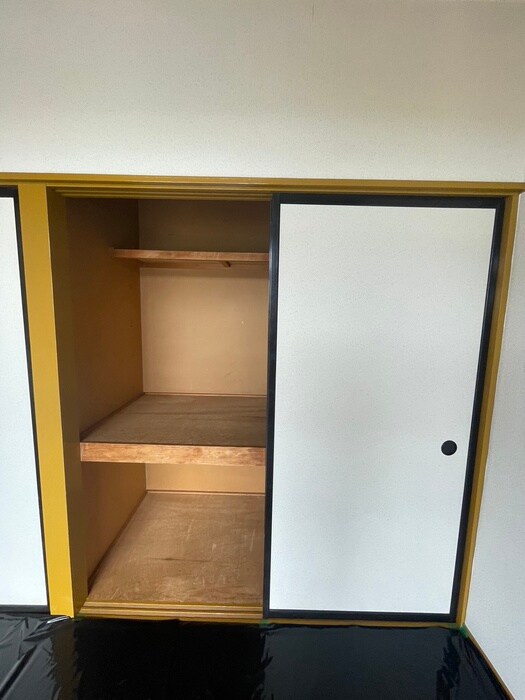 物件内観写真12　(収納)