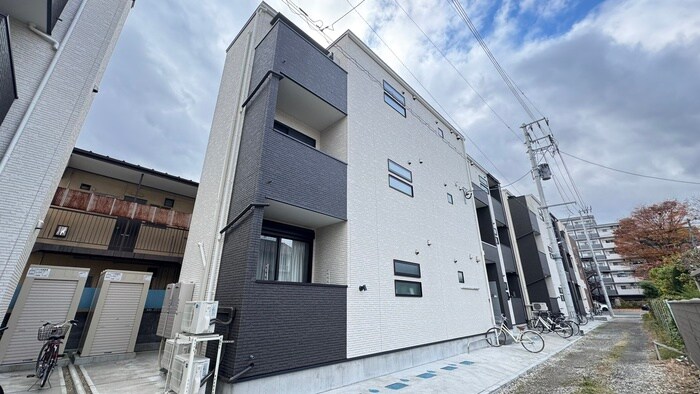 物件外観写真1　(外観写真)