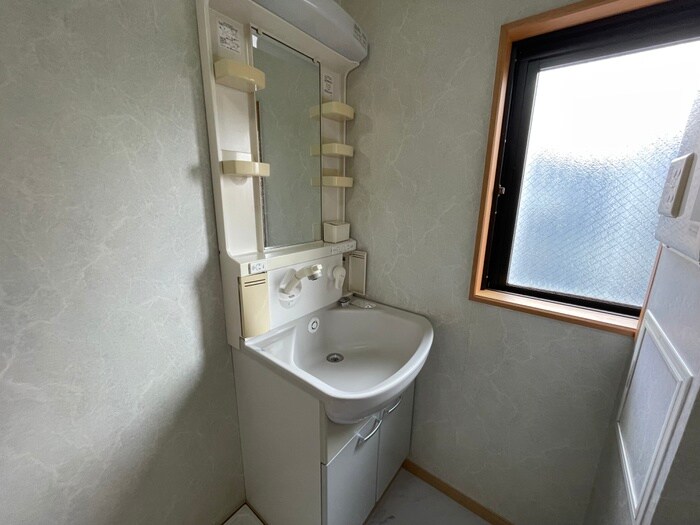 物件内観写真13　(洗面)