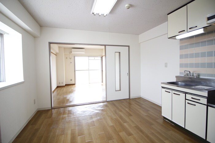 物件内観写真7　(居室)