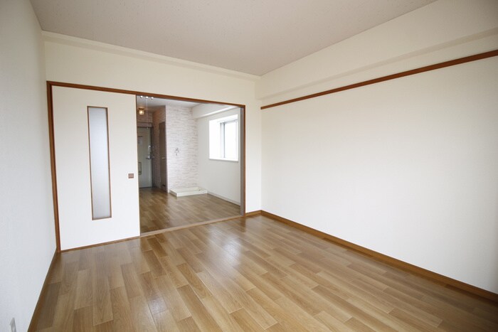 物件内観写真10　(居室)