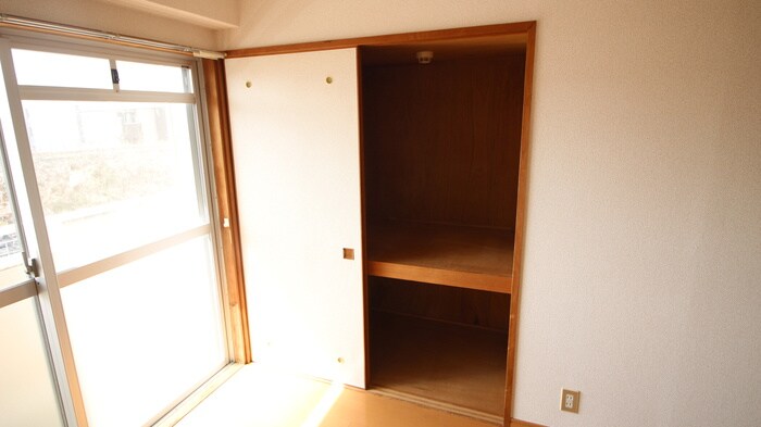 物件内観写真14　(収納)