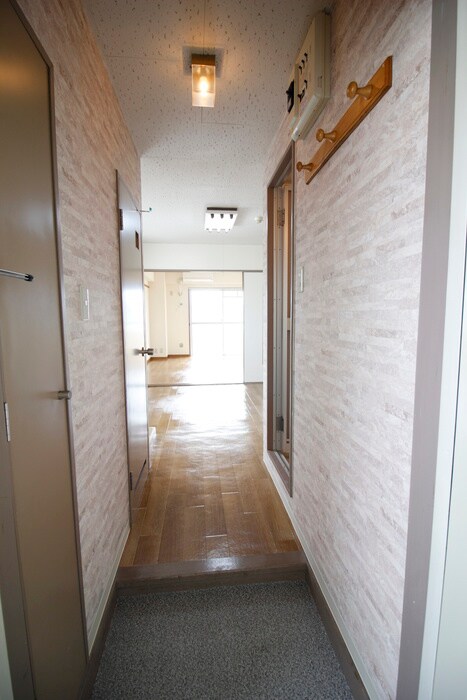 物件内観写真19　(廊下)