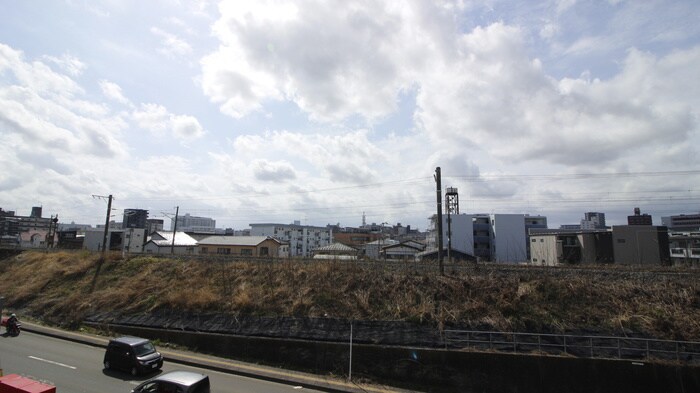 物件内観写真22　(室内からの展望)