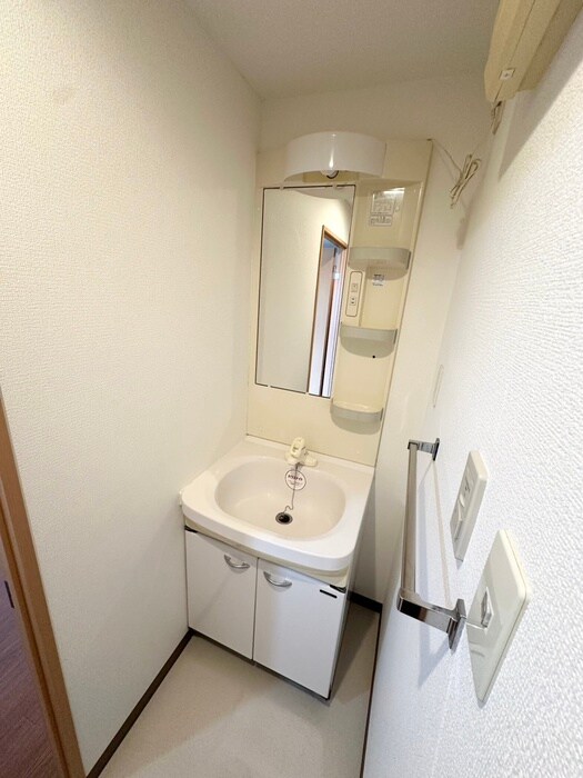 物件内観写真13　(洗面)