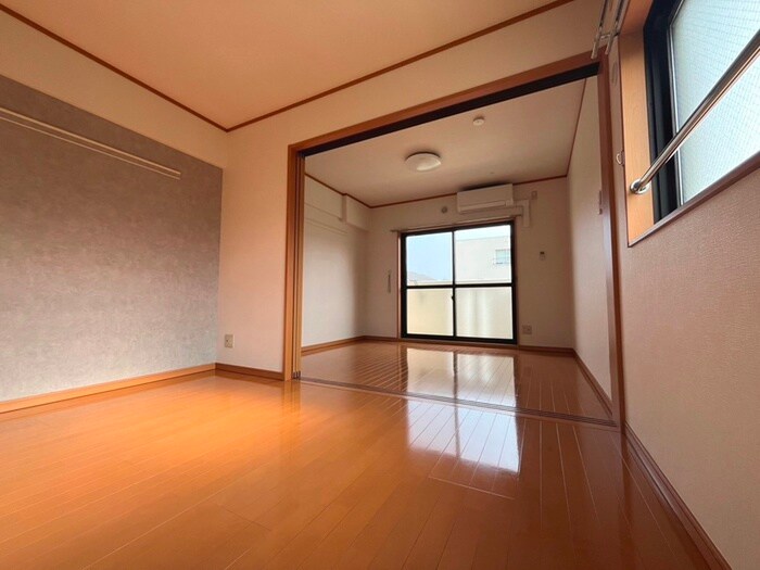 物件内観写真7　(居室)