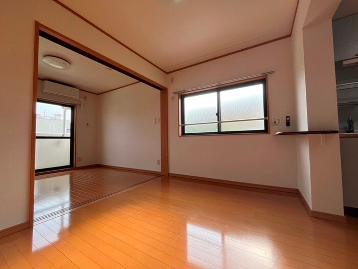 物件内観写真8　(居室)