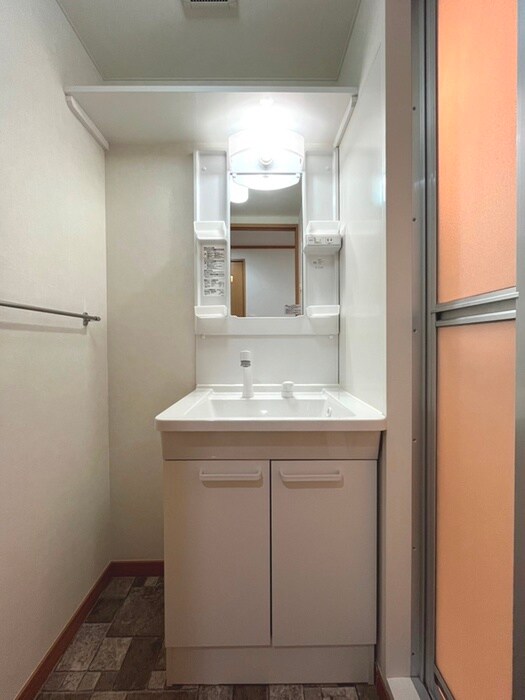 物件内観写真15　(洗面)