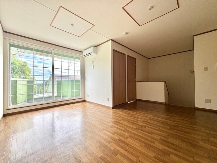 物件内観写真8　(居室)