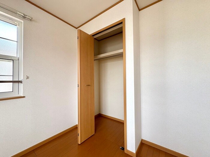 物件内観写真11　(収納)