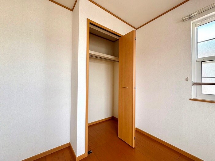 物件内観写真11　(収納)