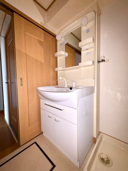 物件内観写真14　(洗面)