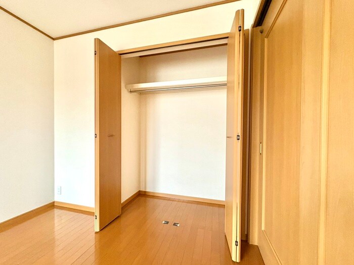 物件内観写真8　(収納)