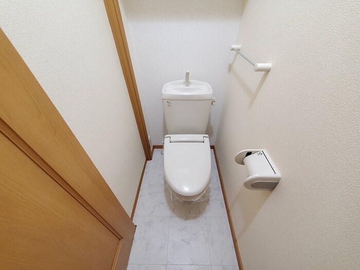 物件内観写真10　(トイレ)