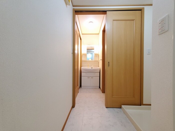 物件内観写真12　(洗面)