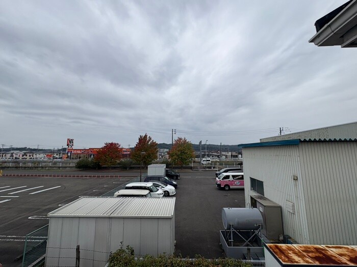 物件内観写真19　(室内からの展望)