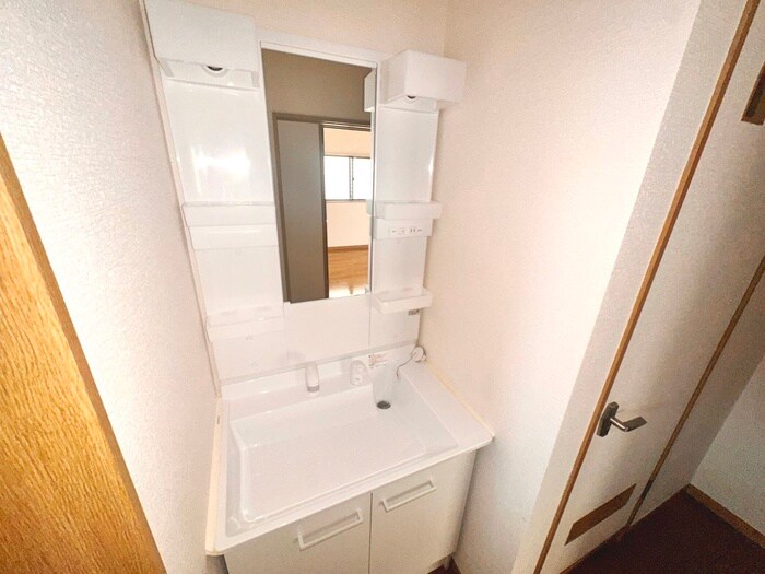 物件内観写真15　(洗面)