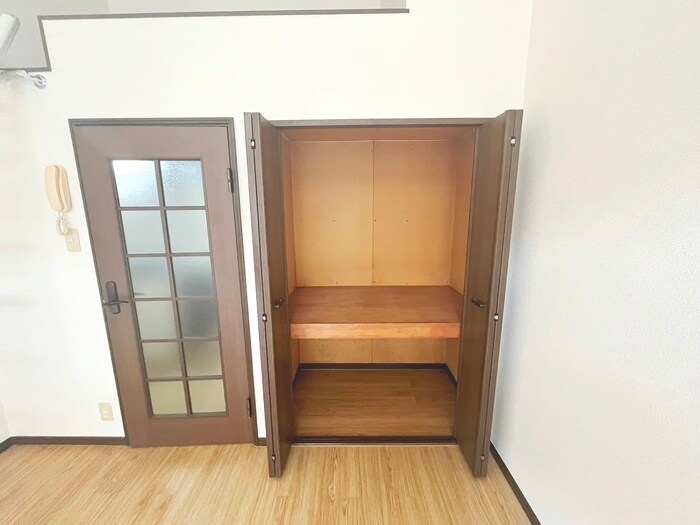 物件内観写真13　(収納)