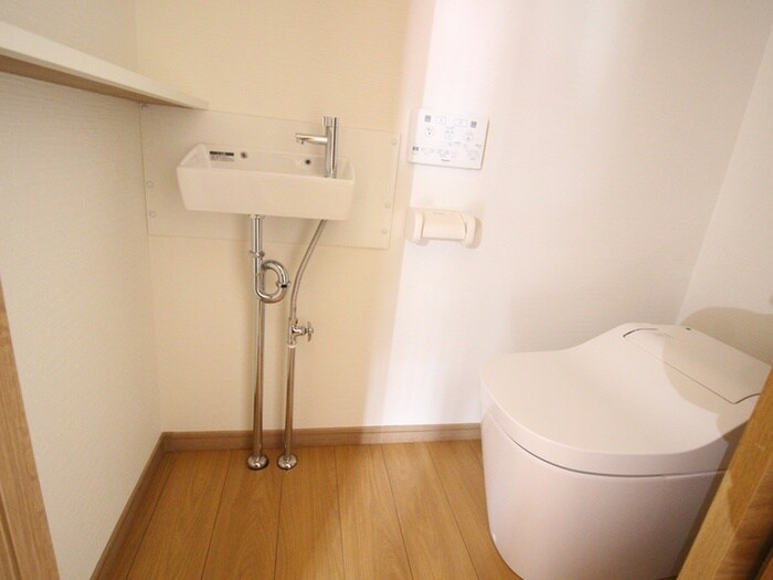 物件内観写真15　(トイレ)