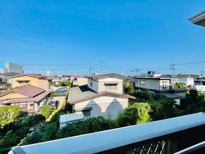 物件内観写真22　(室内からの展望)