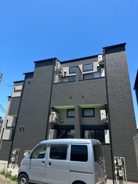 物件外観写真6　(外観写真)