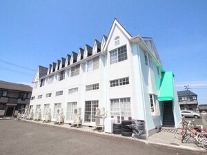 ﾎﾜｲﾄｷｬｯｽﾙ南小泉ﾋﾞﾚｼﾞA棟外観写真