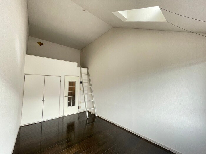 物件内観写真8　(居室)