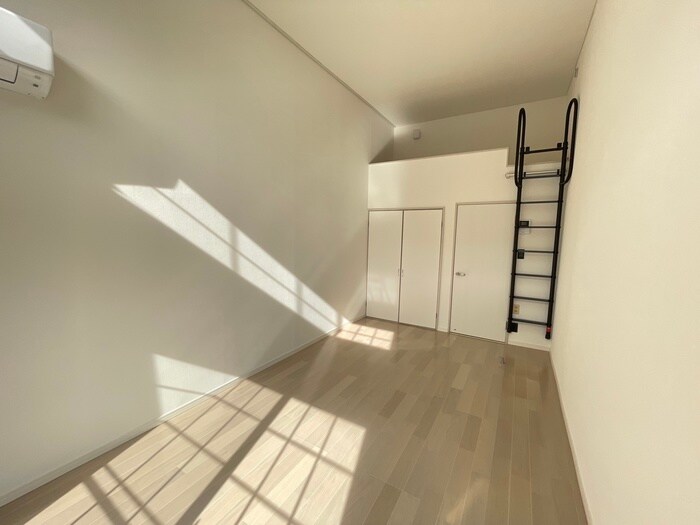 物件内観写真8　(居室)