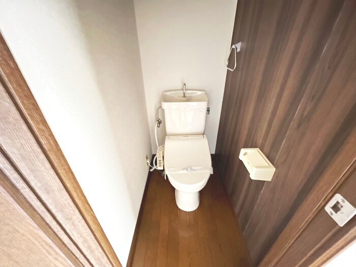 物件内観写真11　(トイレ)