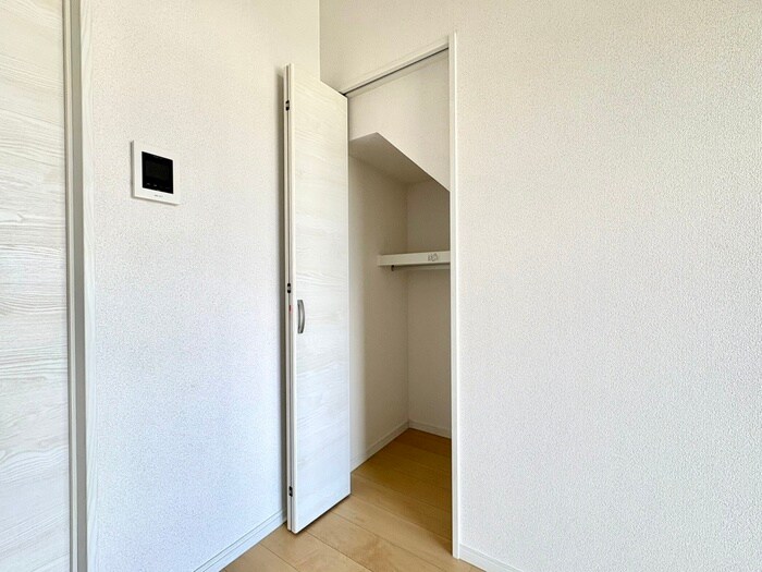 物件内観写真10　(収納)