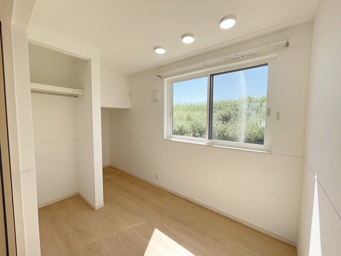 物件内観写真8　(居室)