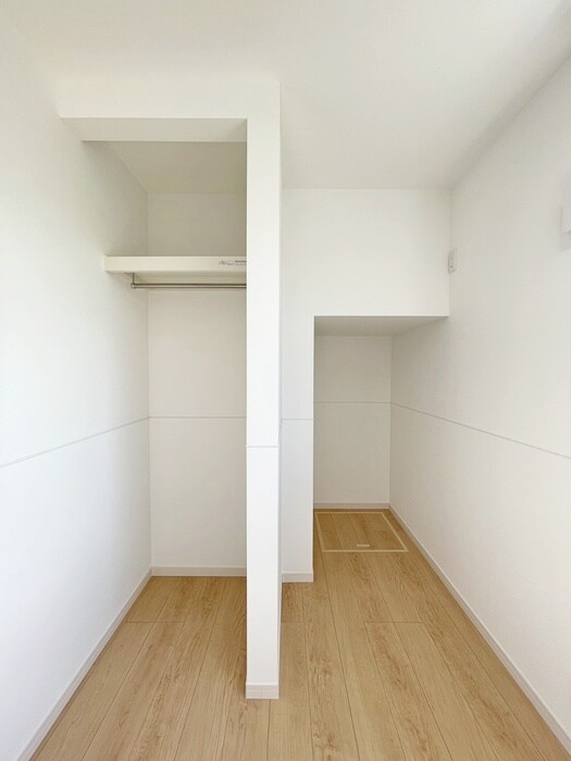 物件内観写真10　(収納)