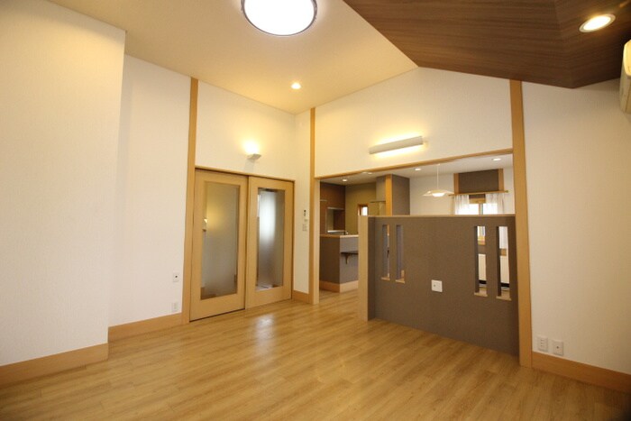 物件内観写真8　(居室)