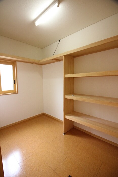 物件内観写真19　(収納)