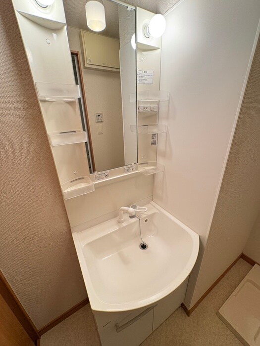 物件内観写真12　(洗面)